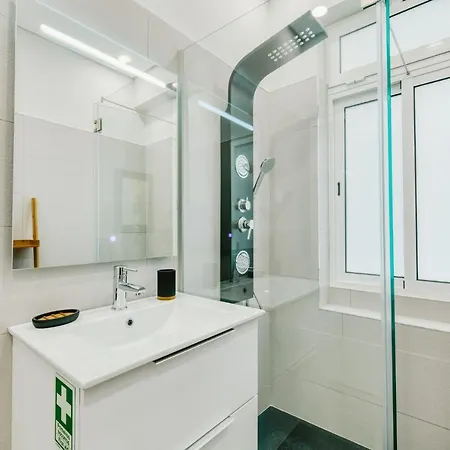 Madeira Xhic By Amazing Madeira